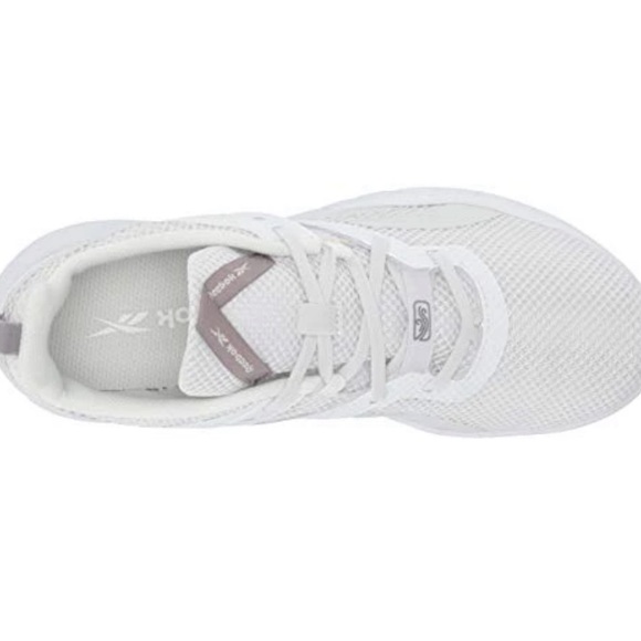 NEW IN BOX WHITE WOMENS REEBOK - Picture 4 of 5